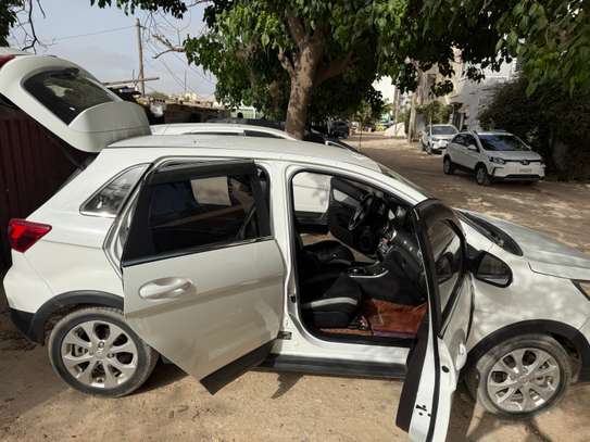 SUV Électrique BAIC EC5 image 4