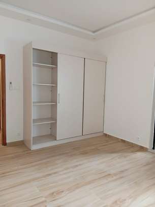 Appartement à louer à Ouakam Aeroport image 5