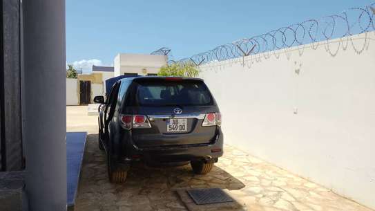 Toyota fortuner 2014 image 5