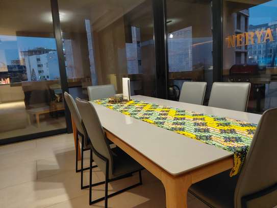 SALLE A MANGER COORDONNÉ 8chaises image 3