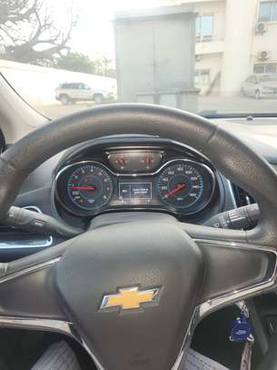 Chevrolet Cruze image 5