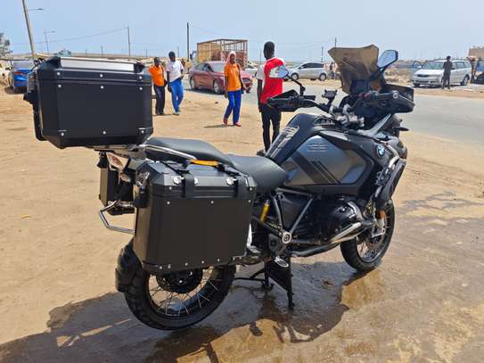 BMW GS 1250 ADVENTURE TRIPLE BLACK 2024 image 2