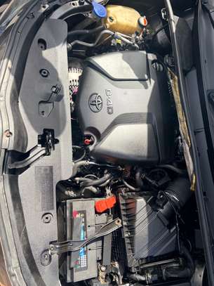 Toyota verso image 9