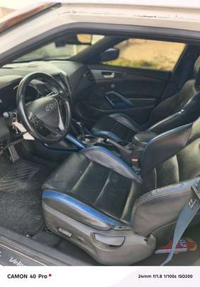 Hyundai veloster image 5