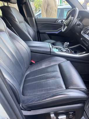 BMW X5 image 10