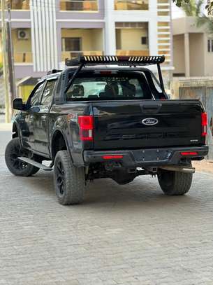FORD F150 LARIAT image 10