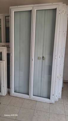 Porte PVC avec volet antibruit double vitrage image 2