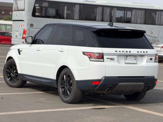 Ranger Rover sport image 4