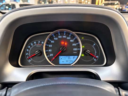 Toyota Rav4 2017 Limited image 11