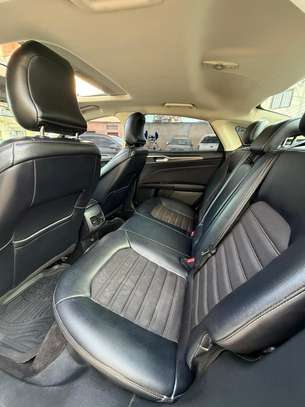 FORD FUSION SE 2017 image 4