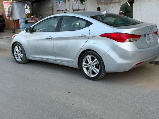 HUNDAI ELANTRA 2013 image 2