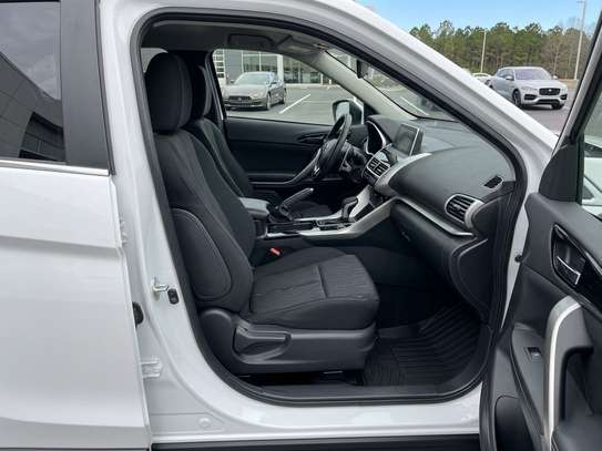 MITSUBISHI ECLIPSE CROSS 2019 image 7