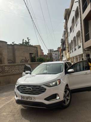 Location de voiture ford edge image 3