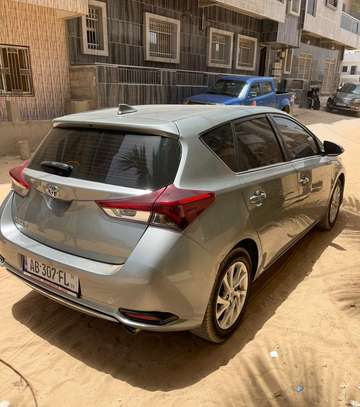 Toyota Auris 2018 image 13