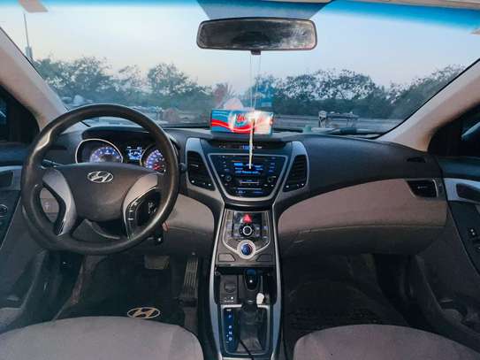 Hyunday Elantra 2016 image 3