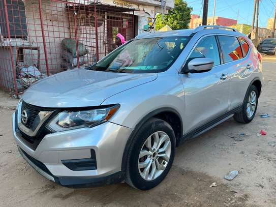Je vend ma Nissan rogue 2017 automatique essence image 8