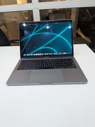 MacBook Pro 2016 i5 8g de ram 256 image 2
