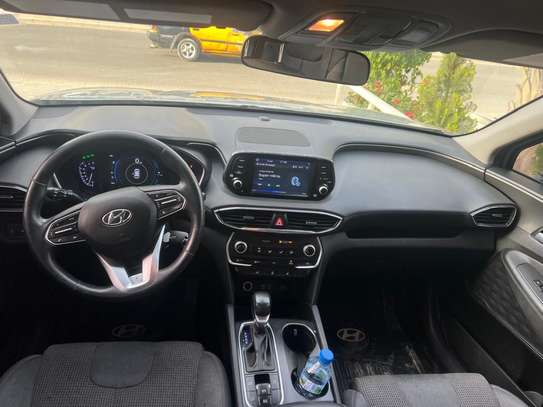 Hyundai santafe 2020 image 7