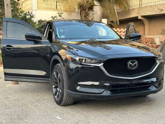 Mazda CX-5 SUV 4 portes noir performance image 4