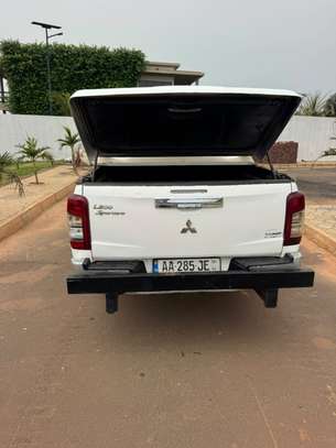 MITSUBISHI L200 2022 image 4