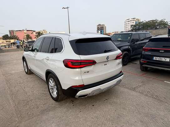 BMW X5 image 8