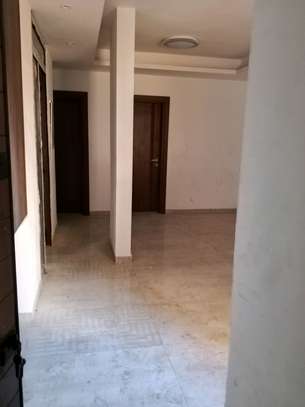 Appartement neuf à Vendre au Point E image 3