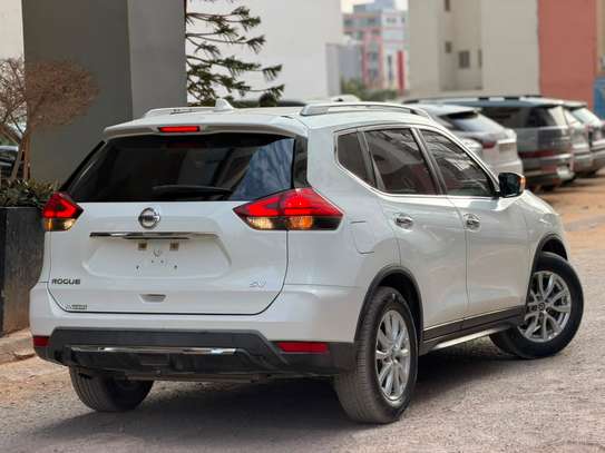 Nissan rogue image 10