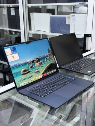 MacBook Air 2025 m4 512go | 24go ram image 2