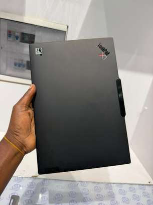 Lenovo thinkpad x1 carbon gen 13 image 3