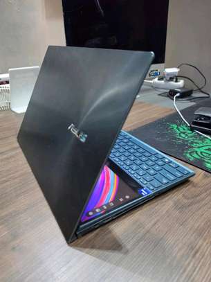 Gamer Asus ZenBook image 5