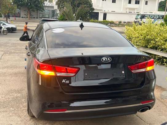 KIA K5 image 7