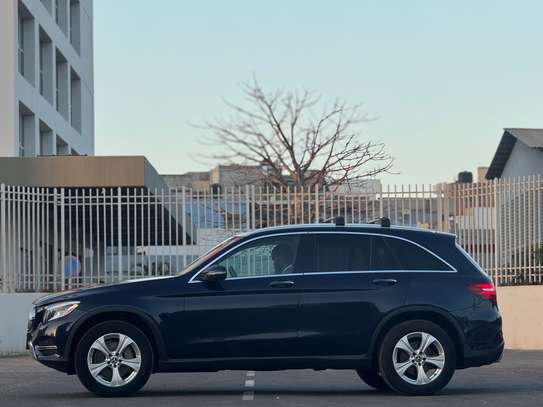 MERCEDES GLC 300 2018 image 4