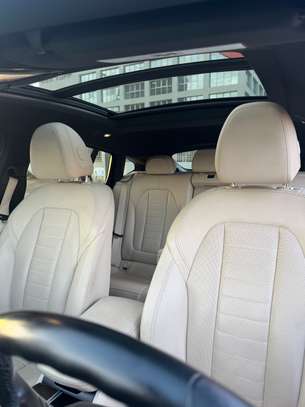 BMW X4 Xdrive 30i 2019 image 9
