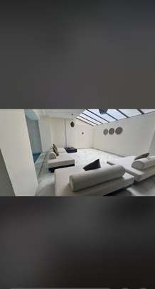 Appartement F4 Haut standing au Point E image 3