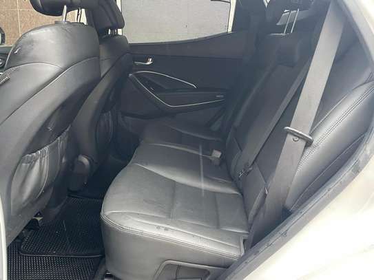 Hyundai  santafe 2018 image 5