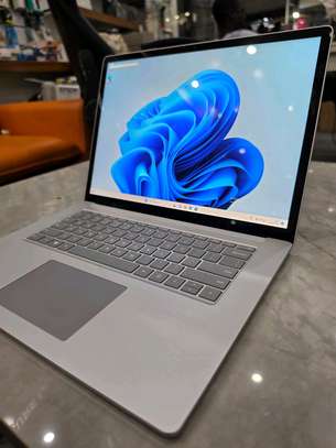 Surface laptop 5 image 2