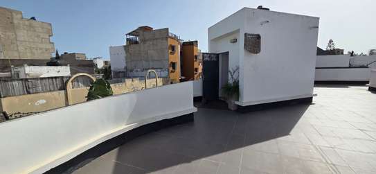 Vente Villa Cité Biagui /Produit atypique à gros potentiel. image 4