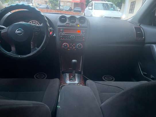 Nissan Altima 2012 image 9