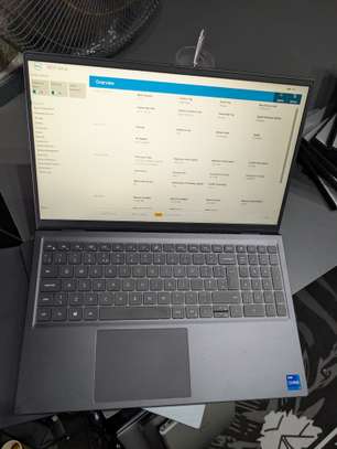 Dell i7 11th gen / SSD 512gb / 16gb / vostro image 6