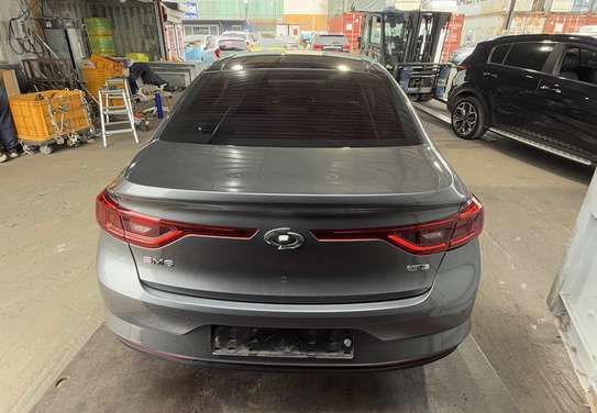 Renault SM6 essence full options image 3