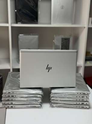 Hp elitebook 840 G8 image 3