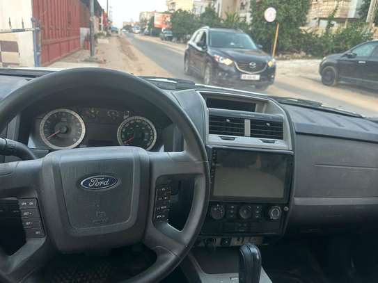Ford Escape carré 2012 essence 2.0 image 3