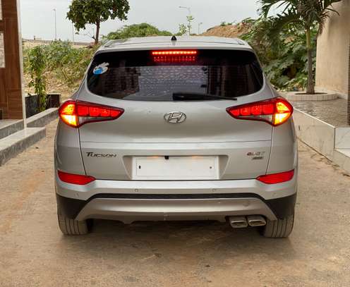 Hyundai Tucson 2016 image 2