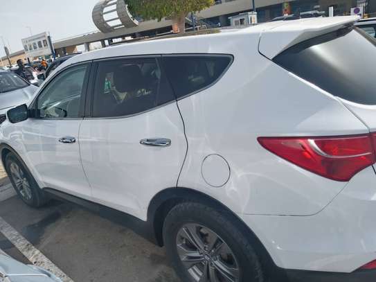 Hyundai Santa Fe image 8