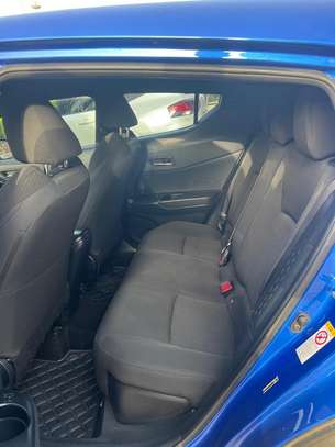 Toyota C-HR  2018 image 6