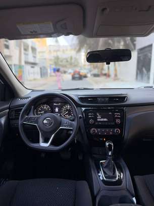NISSAN QASHQAI 2017 image 11