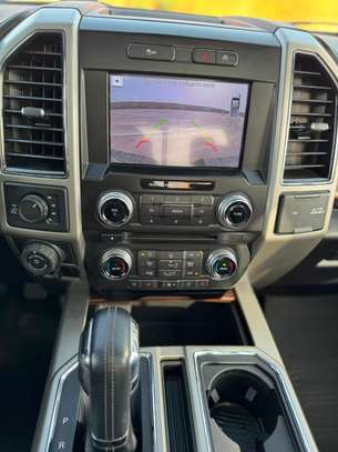 Ford F150 Lariat 2017 image 9