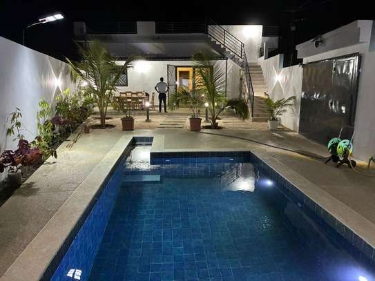 À VENDRE – Villa avec piscine à Nianing image 15