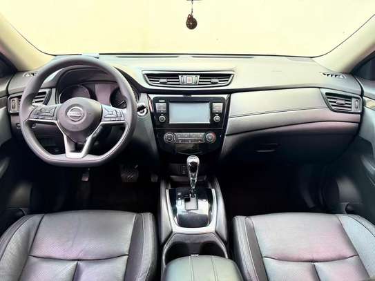 Nissan X-Trail 4x4 SUV 2018 image 6