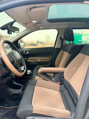 Citroën C4 *Cactus* ANNÉE : 2017 image 9